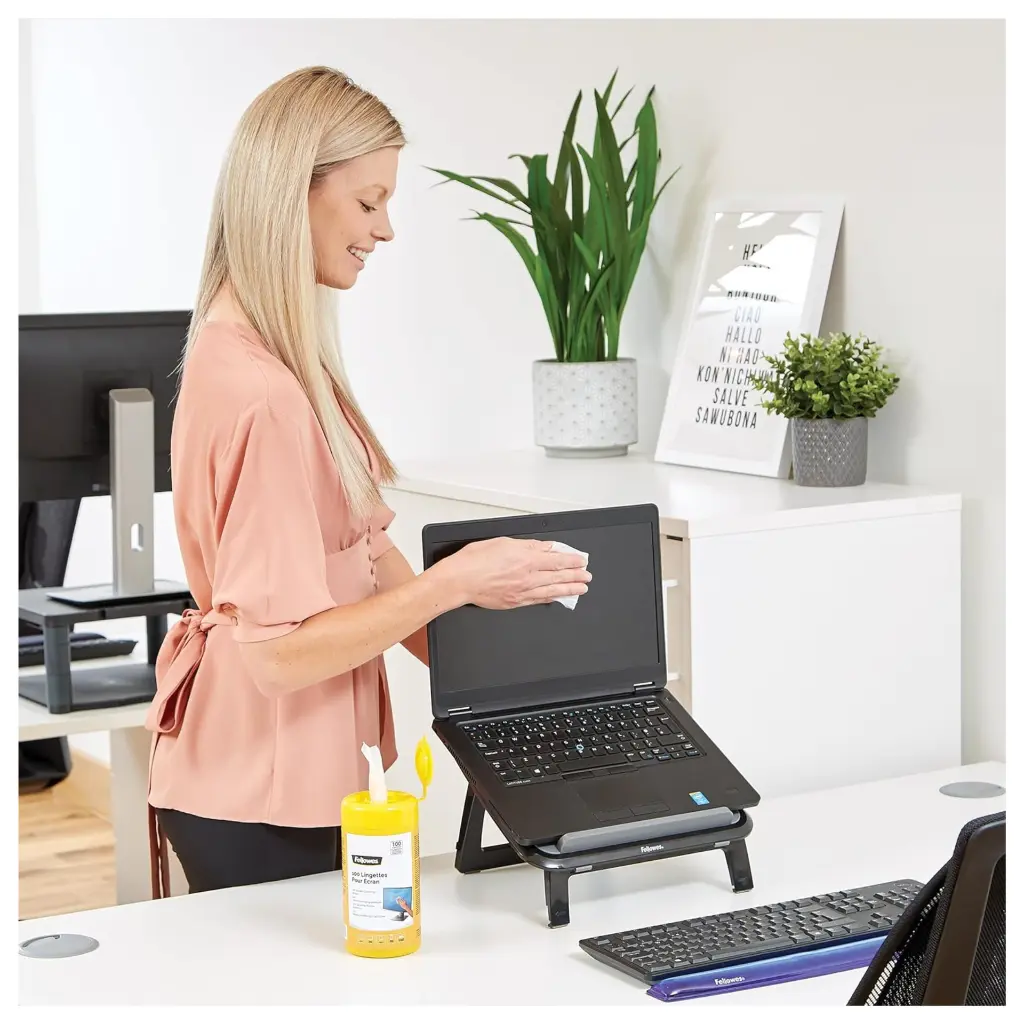 Fellowes Screen Cleaning Wipes 5.webp